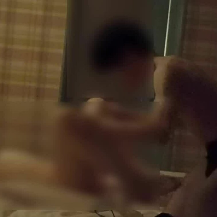吸うやつ座っての攻め方　
潮吹きすぎてすっきりした性欲尽きない奥さん21

足をグイッと曲げたらクリにしっかり当た