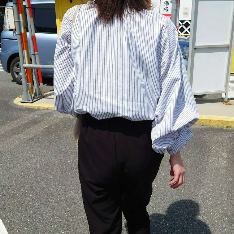 スレンダー人妻さんの私服姿。　

新作は‥こちらから↓↓↓

https://myfans.jp/posts/4
