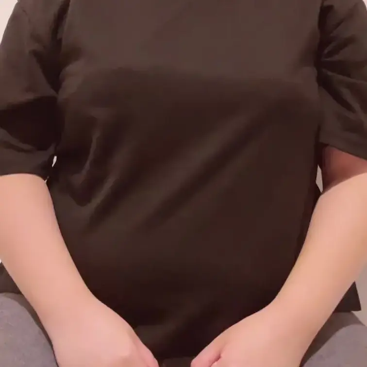 座って揺らしてるだけでし…！