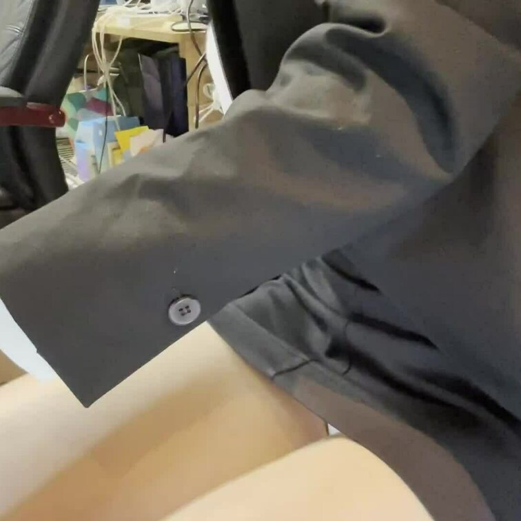 業務中にこっそり下着を脱げと言われ撮りました。