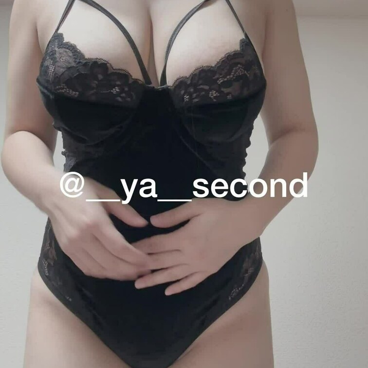 バニー衣装で動画。その１。

Amazonの欲しいものリストよりプレゼントして頂いたコスプレで動画を撮りました！
