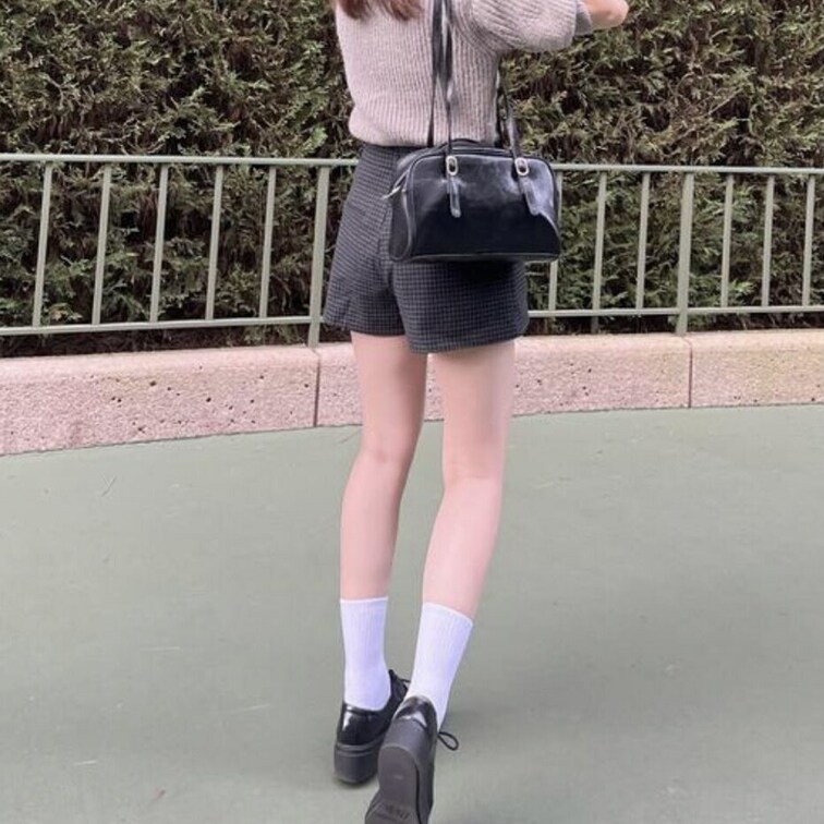 ちょっとエッチな女子大生。
いかがでしょうか?
女子撮影。
ゆる〜く、宜しくお願いします〜ん
