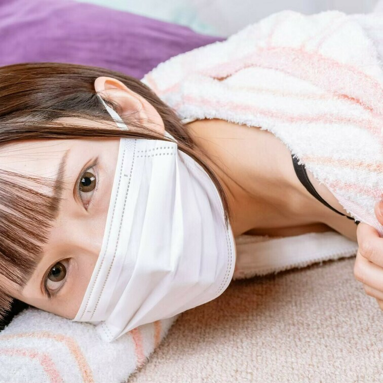 こんにちは丸の内OLレイナです！
9月はmyfansアカウント開設を記念して、
本来有料のオナニー動画がなんと3本も