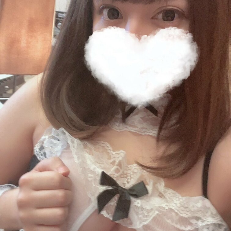 新しいすけすけメイド服💁🏻‍♀️🤍