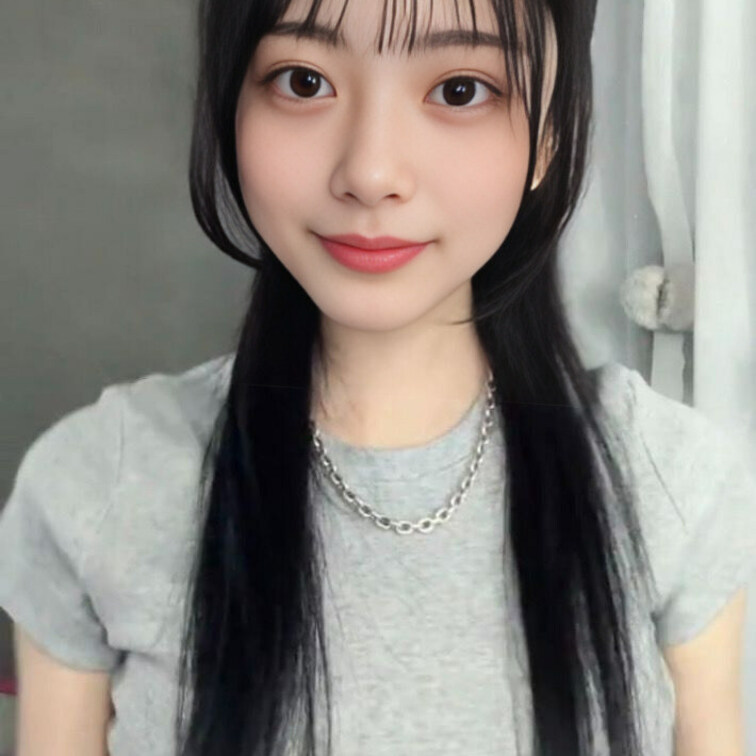リクエストがあったのでちょい真顔の写真を載せます💖