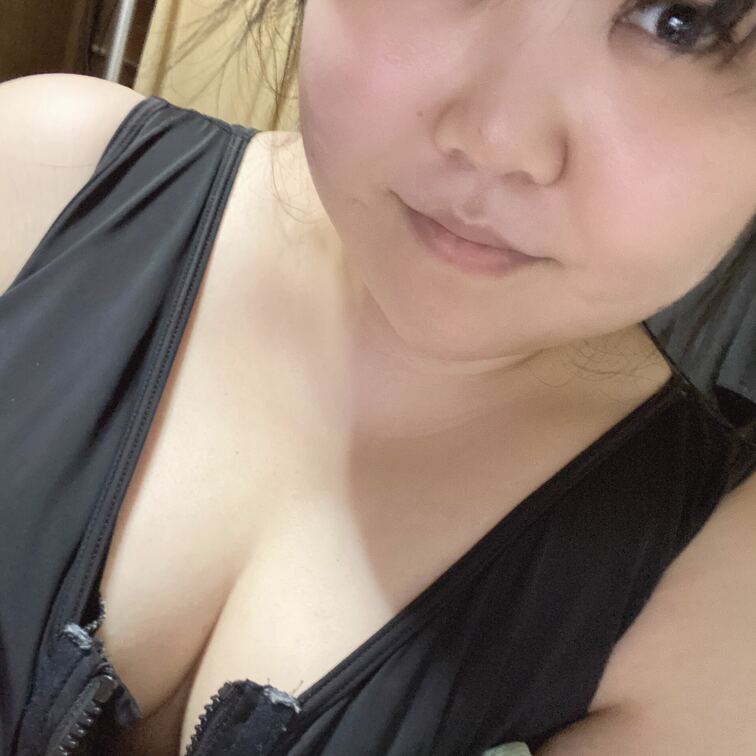毎日暑い…
明日仕事したら休みだから頑張ろー！！💪🏻

皆さんもお疲れ様でした🙌🏻💓