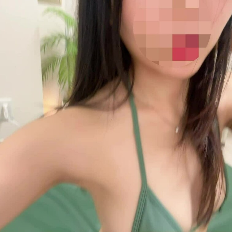 お試しなので顔は隠してます🌸🌸
スタイル等無加工！