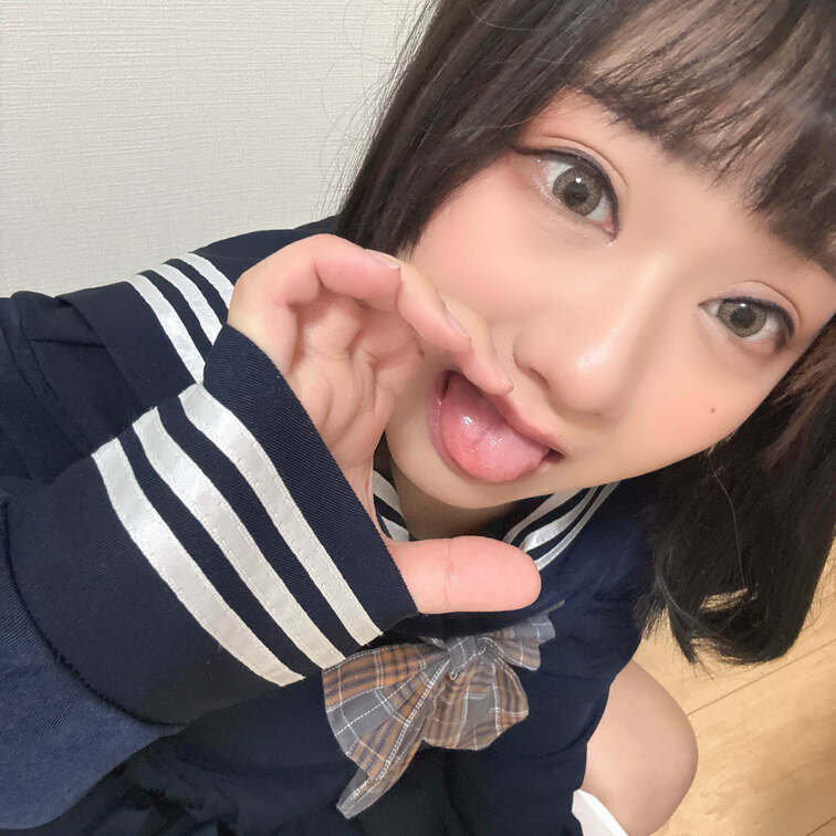 お○○○ちゃん私と遊んでください♥️暖かいめで見守ってね？