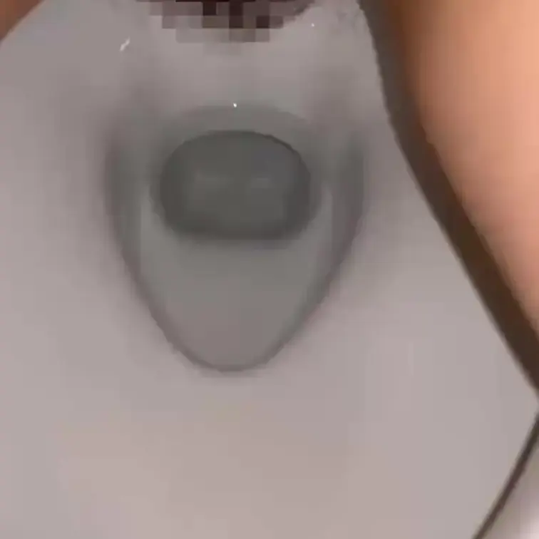 今日のぽぽぽのおしっこ動画🥰
