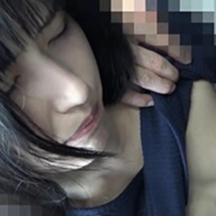 【電車痴かん動画】SNSで出会った痴かん願望ありの少女と電車に乗り込み集団痴かんさせちゃう



商品説明
