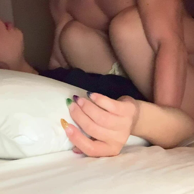 正常位で、密着しながら、ねっとりプレイされるの好き😘