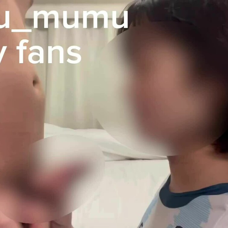 今回はおな動画ではなくて……

フェラ動画です！

奥までくわえるのが好きすぎる