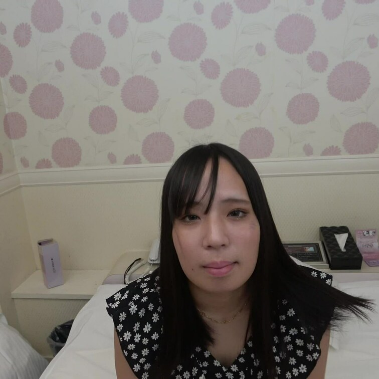 個人的にめっちゃ好みな関西のエロいお○○○さん
鮮やかなオレンジの下着が似合ってます。