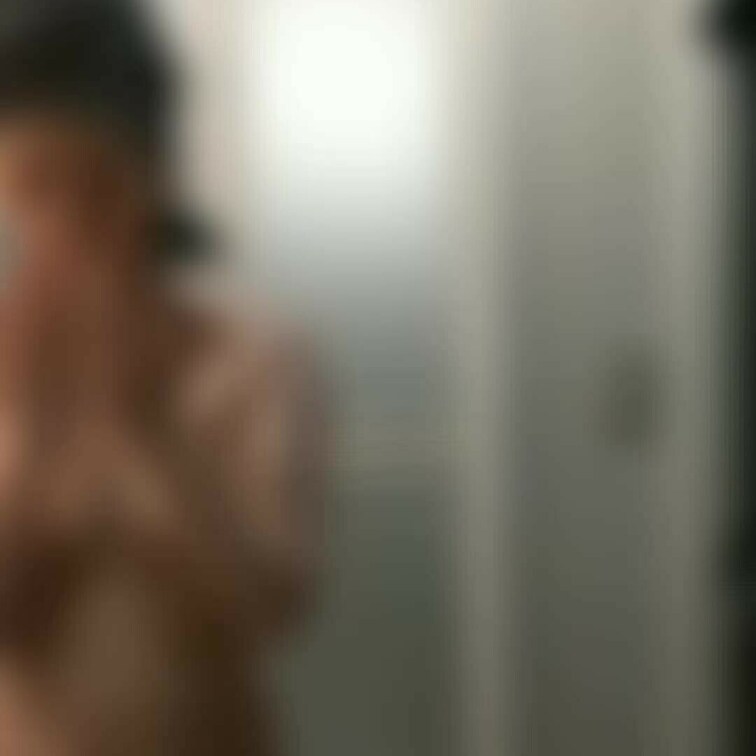 サンプル動画
妻の入浴後シリーズです！
 無防備にありのままを晒してくれています！
 赤のブラジャーがまたセクシー