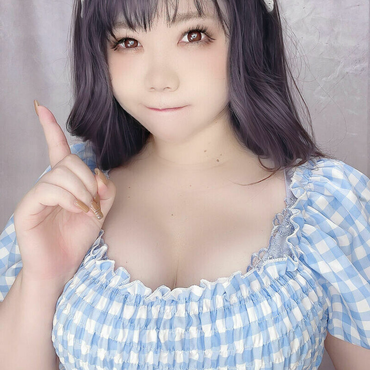 昨日自撮りしたメイドさんです^ ^
