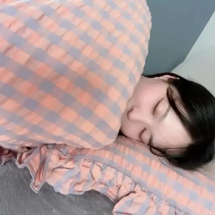 おっぱいみせるね♡
※転載は禁止です。
