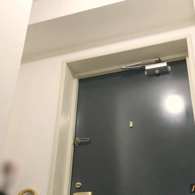 玄関開けたら下半身ハダカの美女が出てきたらどう？


おしり　お尻　尻フェチ　下着　美女　半裸　個撮　個人撮影　オ