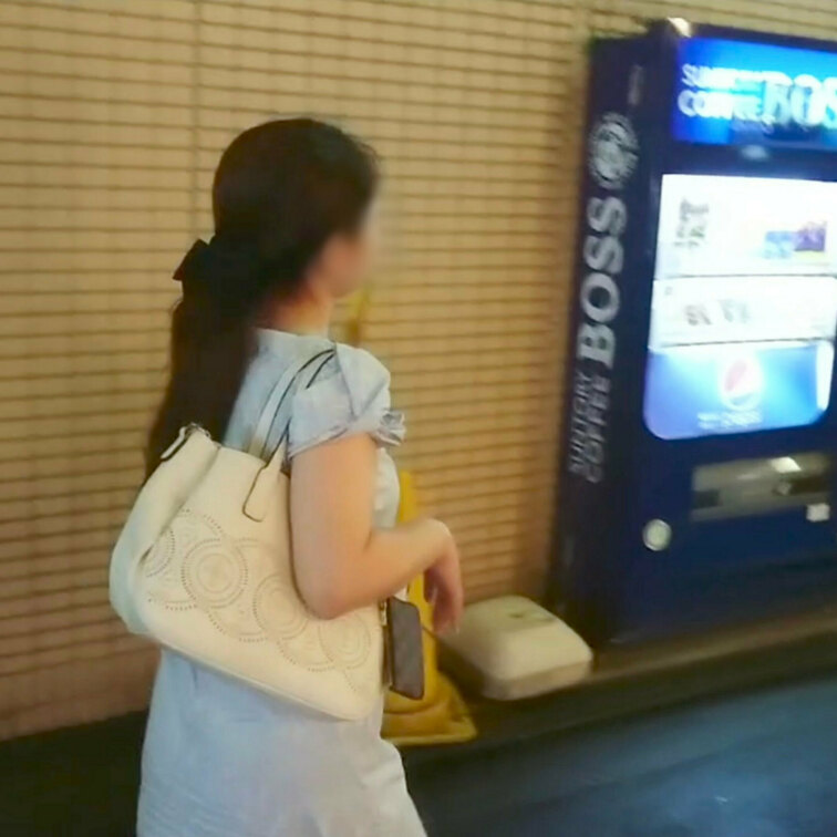 エッチな動画ではないですが(^_^;)

○○○っぱらいの私を
襲ってくれる男性が居ないか
旦那様が期待してます