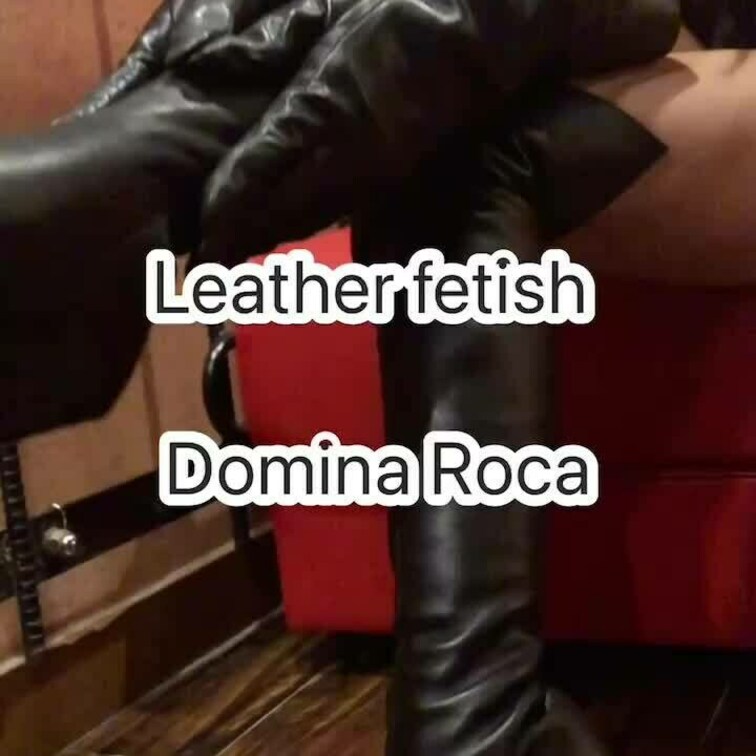 ⑦
Leather fetish ✨
レザーを愛でる。