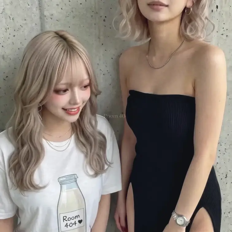 ダンスのあとのひとコマ💛
れいなノーパンなんだよねーノーパンでダンスしてんの