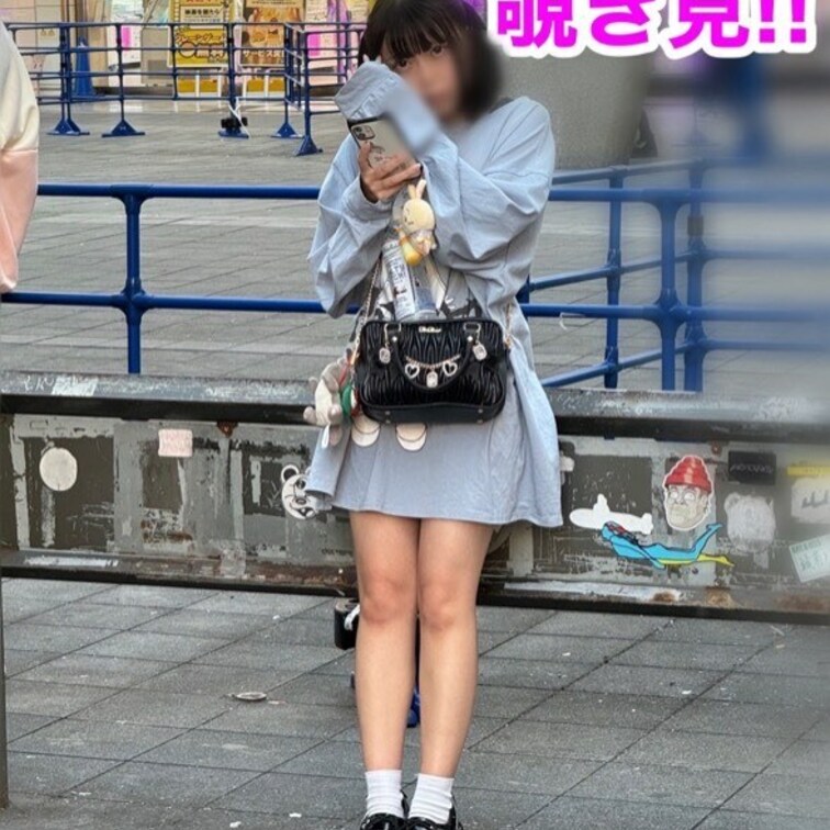 前回の投稿から遅れてしまい申し訳ございません。

皆様にも最高のパンチラを届けたい一心で頑張っておりました所ついに見