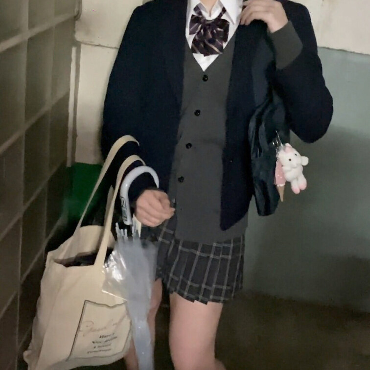 ※身バレ削除案件【美少女で美乳の塩対応系P活女子2射精流出映像☆中にも顔にも出される美巨乳女子】
