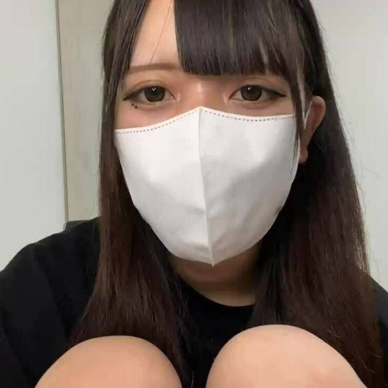 【りん 18 歳】

りんさんのライブ配信動画です
生配信 だと、1 回の有料配信を視聴すると、おおよそ平均 5,