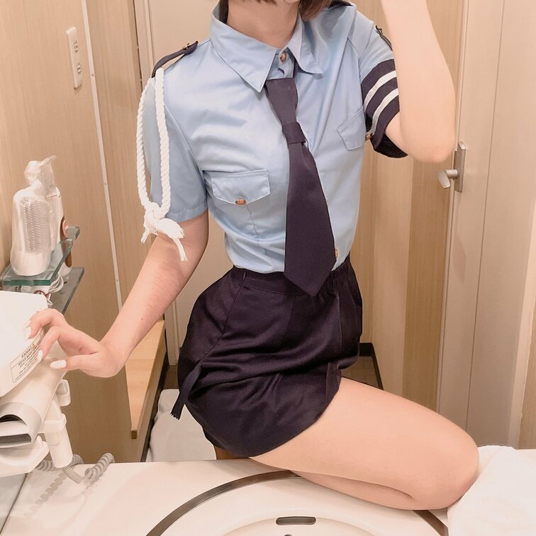 初めまして！ゆゆです🖤
初めての投稿…何をあげればいいのかわからなくて、とりあえずえっちなコスプレ好きのセフレ君とホテ