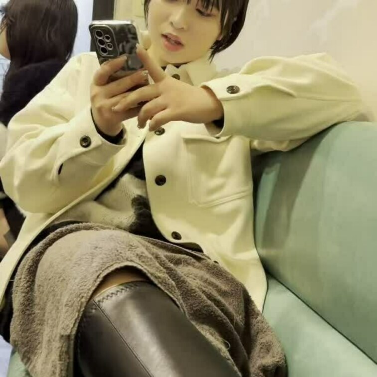 パンスト足裏・つま先
上半期ベスト集
OLパンプス・JDロングブーツ・ムチムチブーツ
1人目　ショートカット女子の