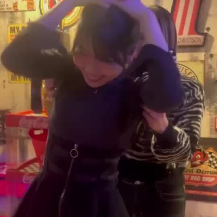 皆様大変お待たせしました！
今回のくすぐり動画はこちらです👍

是非いっぱい見てあげてくださいね(  ˆОˆ  )