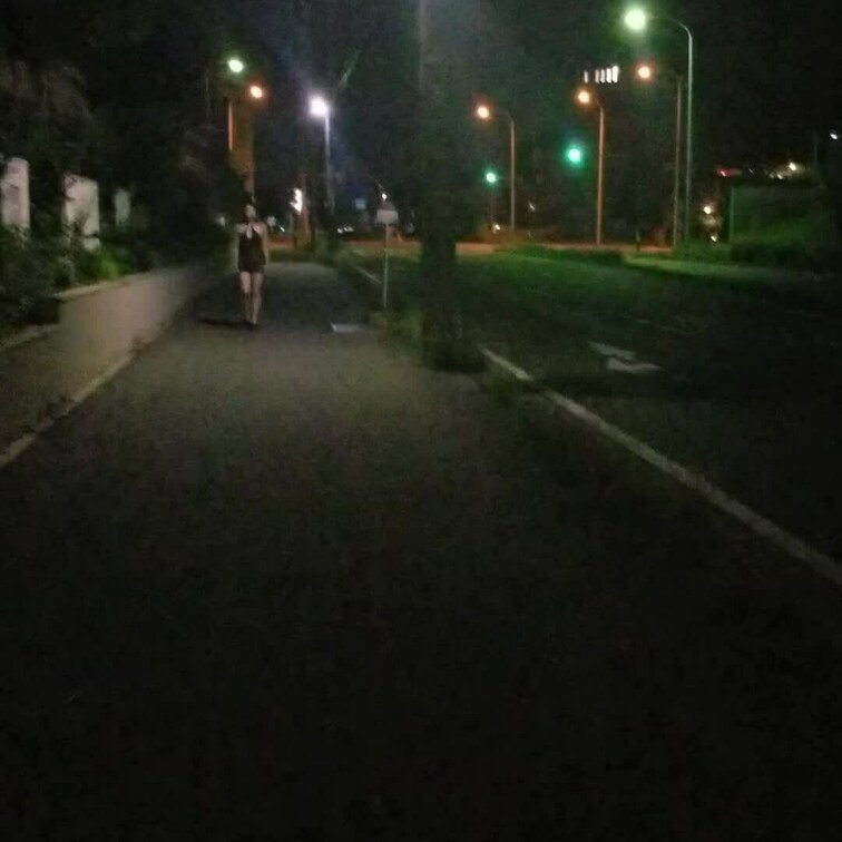 顔出し道路露出歩行動画😉