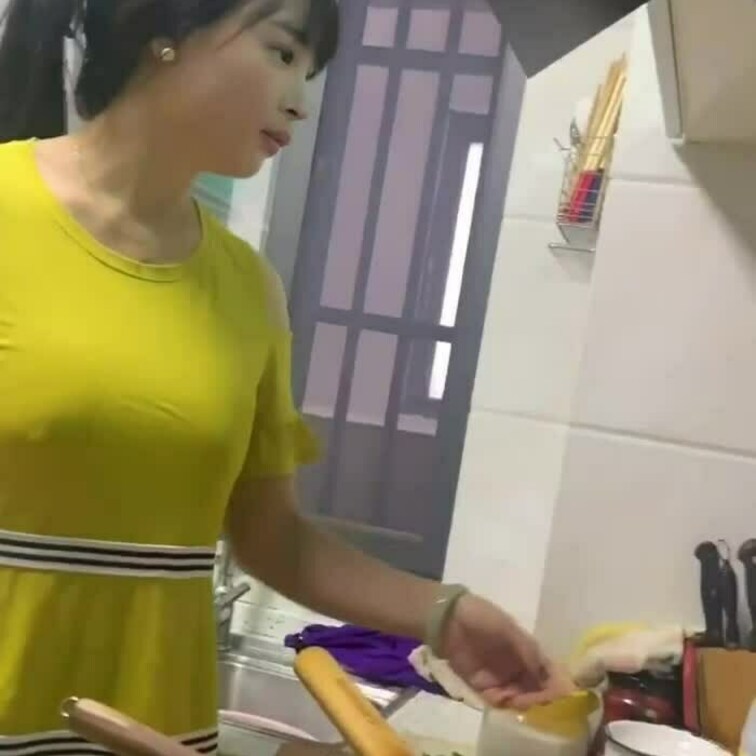 エビって実は脂肪少ないんだよ～🍤✨
ダイエットにもピッタリだから、みんなにもオススメしたいっ🌸😊