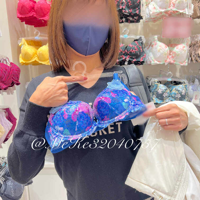 コレじゃないけど、何着か新しい下着買いました🥰
これもご支援頂いております支援者様のおかげです💓
またアップしますの