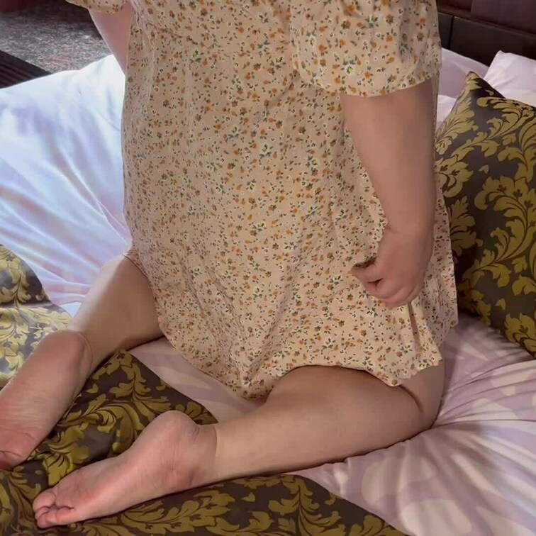 巨乳見て、今日も頑張ろう！！
 Get energy from my big boobs!!