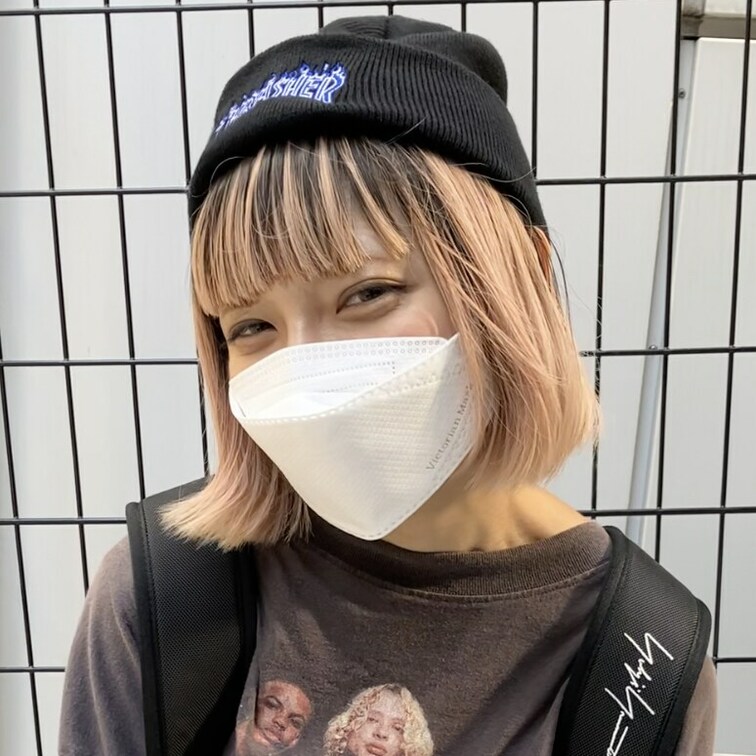 ＃5【MIA 21歳】
今回ストリートスナップ撮影に協力してくれたのは、BALENCIAGAのTシャツを使ったボーイッ
