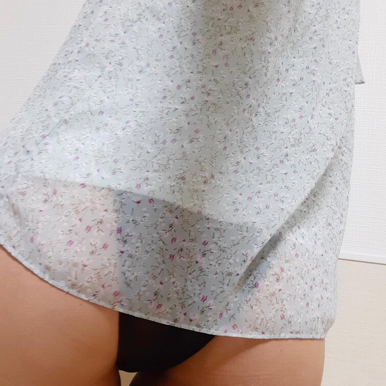 透け透けの水着を着てるの🤭今日300円プランの方で前から撮ったやつ投稿するから見てね🥹💓