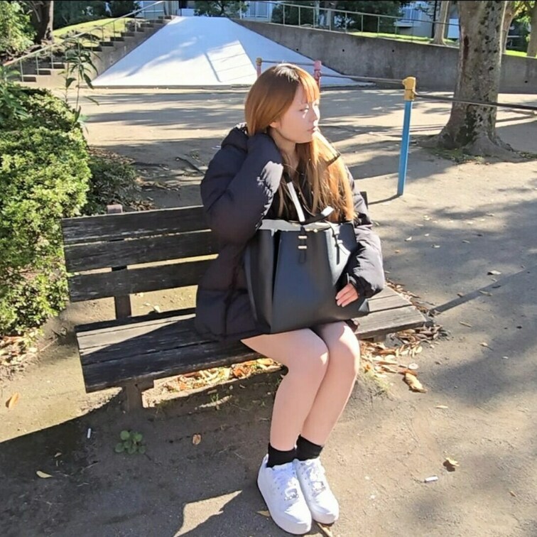 公園で休憩です🥤 https://myfans.jp/posts/0a4c704c-e44b-4595-9900-7ba