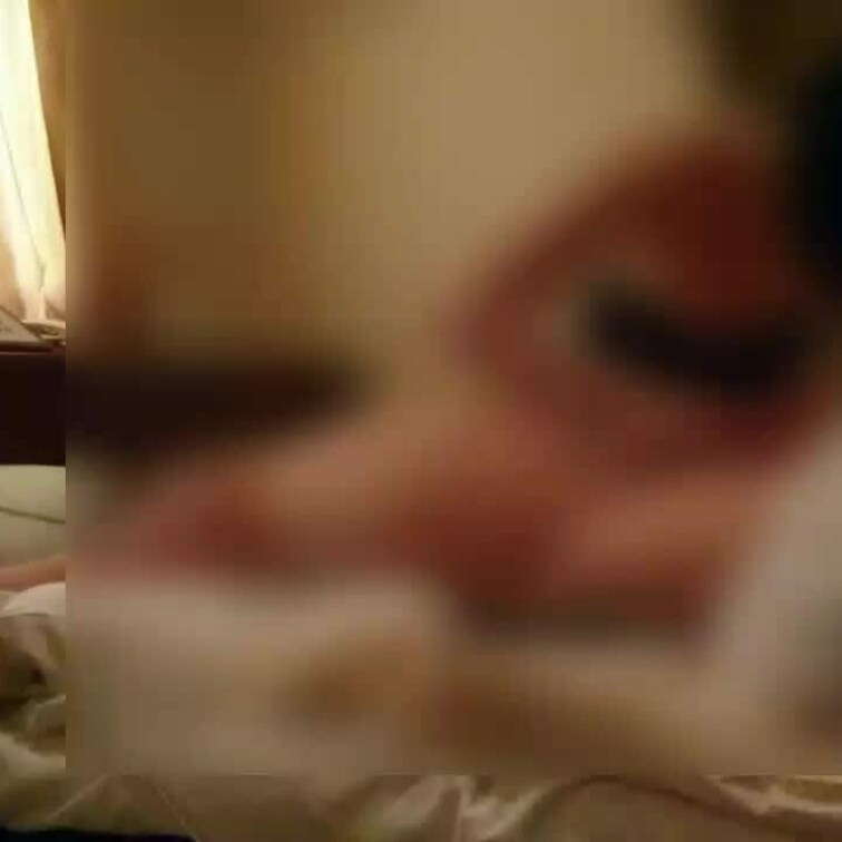吸うやつ、電マ　風俗嬢面接前の御婦人6

今度はクリが隠れないようにしっかりむき出しにして集中攻撃。そして電マ。
