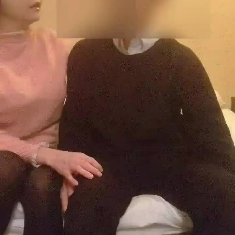 憧れの片思いの女性とセ◯クスする夢を見ています。
この方、私に触りたい意識が強過ぎて全然催◯に掛かってくれず、前半苦戦