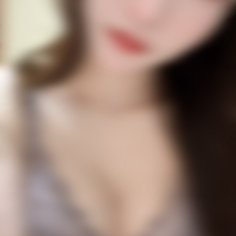 おっぱいをブラの上から揉み揉み、、🫣
 お顔全出しでさながにやにやしながらおっぱい揉んでます😂笑
 おっぱい好きな方
