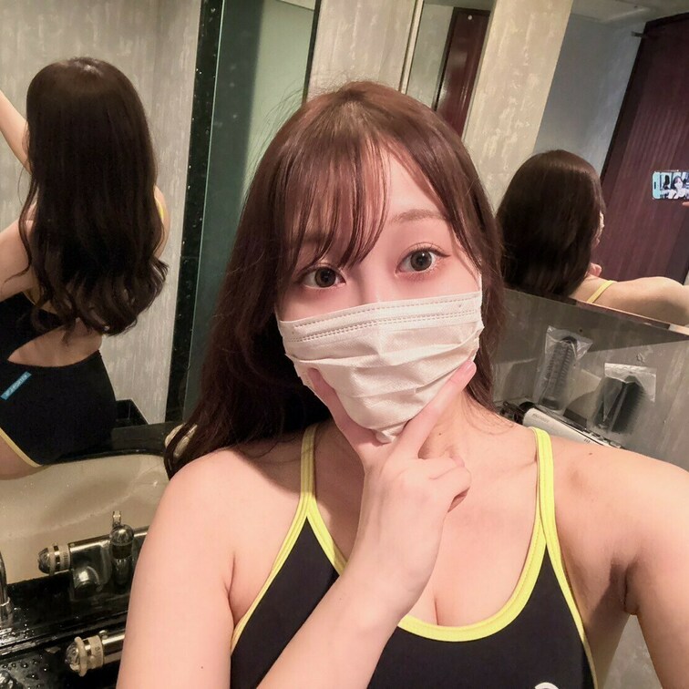 "☆.。.:*
鏡越しに撮影すると…なんか雰囲気でる🔞
そんな風に感じるのは私だけ??
いいね♡押してほしいな😇