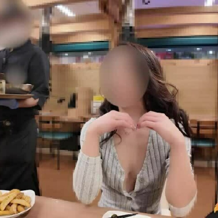 Xに載せた動画のmyfans応援プラン専用動画
こちらはお乳出し露出も入ってます。（Xはお乳出し無しです）
