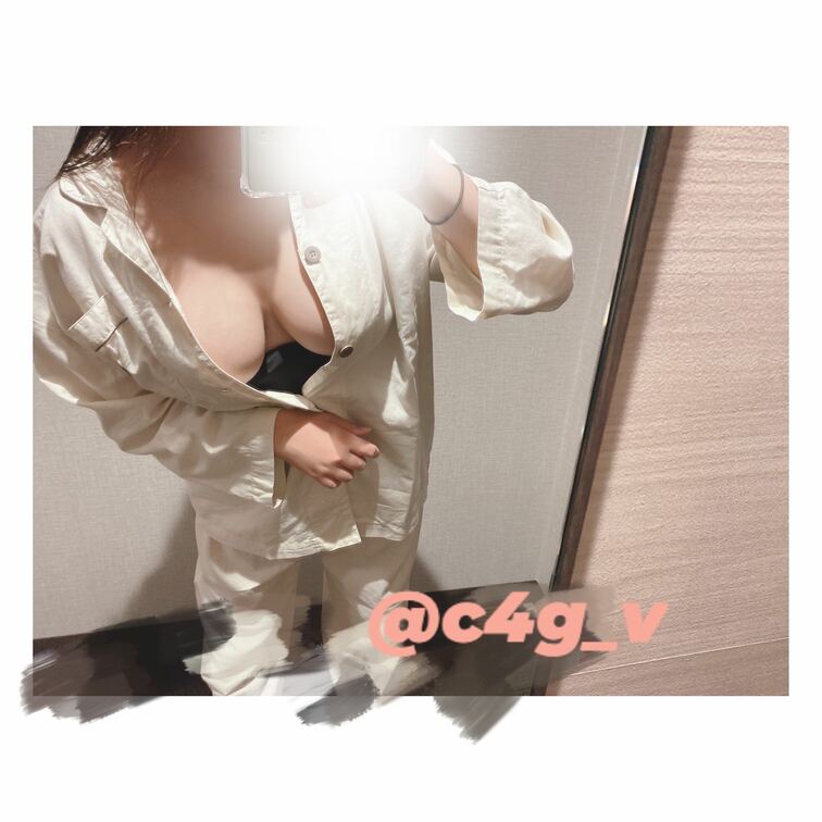 🏨