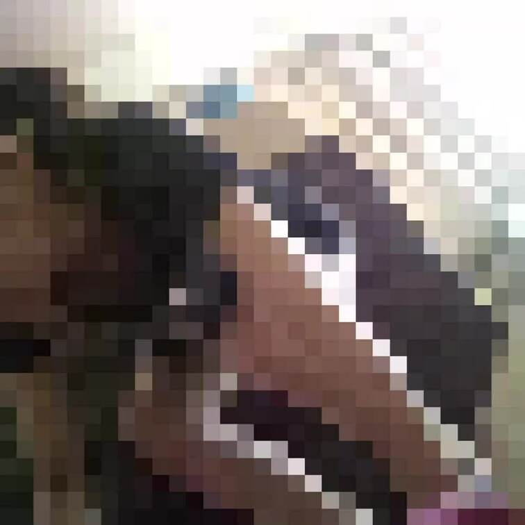 衣替え中につき、散らかった部屋が丸見えなので全画面モザイクを要するためボツ。