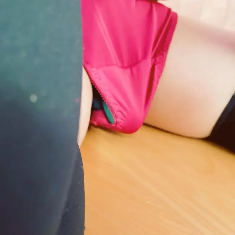 プレイ中のワンシーン画像♡
A scene image from SM training

マイファンズで公開でき