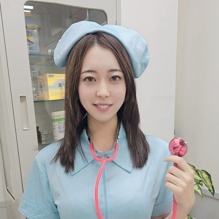 えりかの制服妄想フェチシリーズ「全裸登校日、全裸身体測定の日、セクキャバ体験編」（出演：白崎えりか）