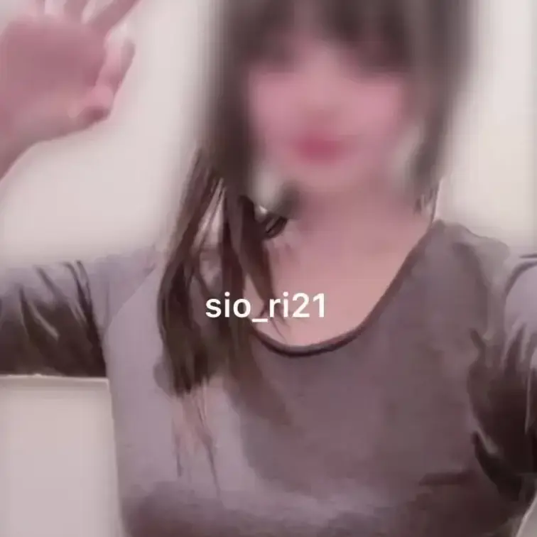 少しおっぱい大きくなったかも…💭