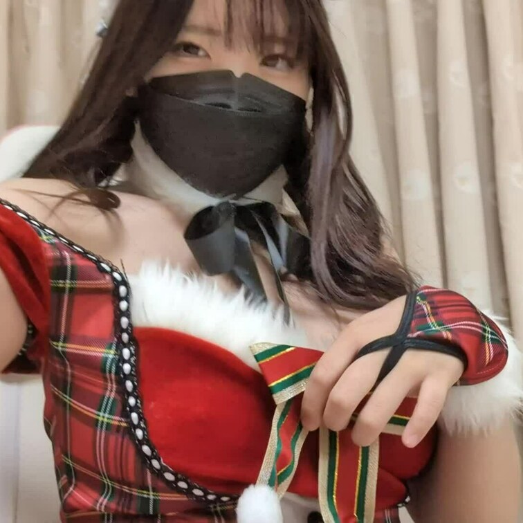 おっぱい出すだけ…笑

こちらも投稿するタイミング逃したので今日載せますっ！