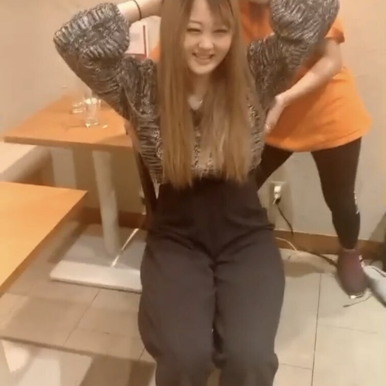 皆様いつもご購入ありがとうございます☺️
今回のくすぐり動画はこちらです👍

是非見てあげてくださいね(  ˆОˆ