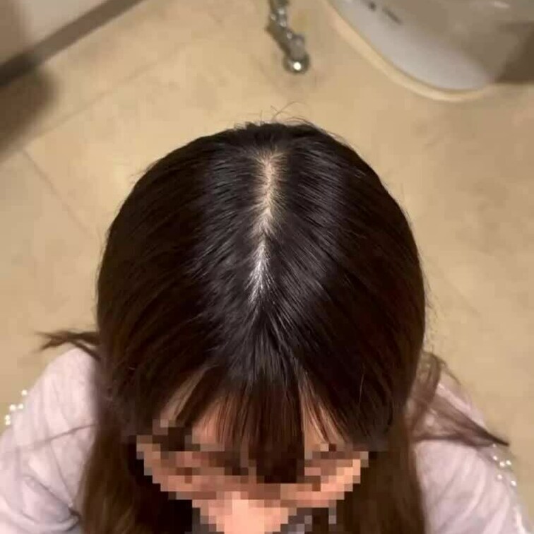 顔出し。『お久しぶりっ🥺❤️』ってチン○に挨拶して、
恍惚の表情でしゃぶり始めます。。